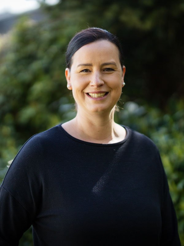 Manuela Höhle